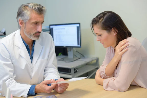 Giving a prescription to the patient — Stock Photo, Image