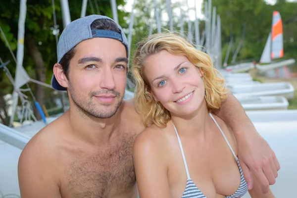 Retrato de casal em roupa de banho — Fotografia de Stock