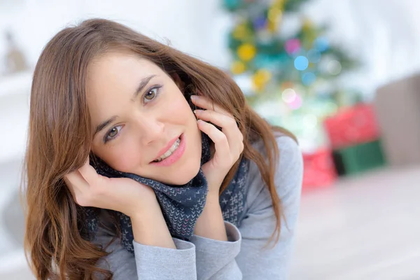 Woman relaxing at home — Stock Photo, Image