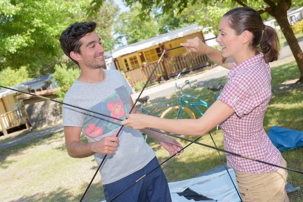 Postes de tienda juego y campamento — Foto de Stock