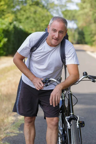 Drenado de montar en bicicleta —  Fotos de Stock