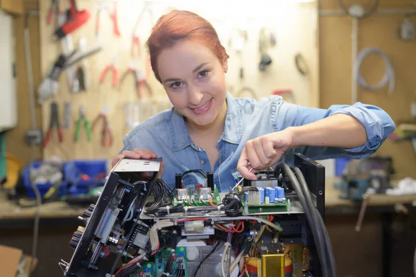 Un futuro inventor y trabajo — Foto de Stock