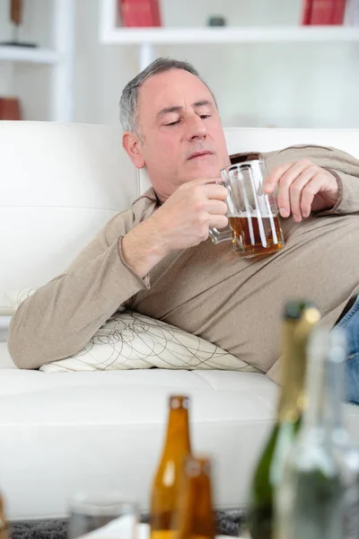 Man and alcohol and no — Stock Photo, Image