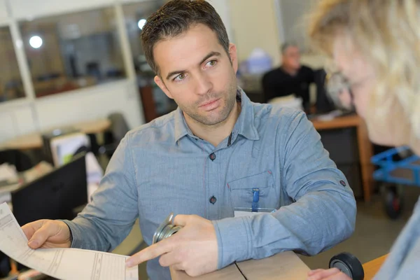 Succès des employés de bureau et du bureau — Photo