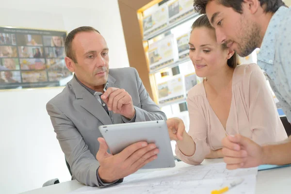 Het Agentschap en de beschrijving van het huis — Stockfoto