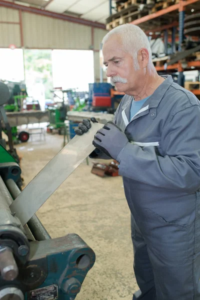 Metal plaka fabrikası ve fabrikası — Stok fotoğraf