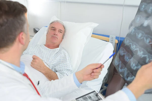 CT taraması modern hastanede — Stok fotoğraf