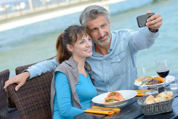 Social-Media-Wahn und Eroberung — Stockfoto