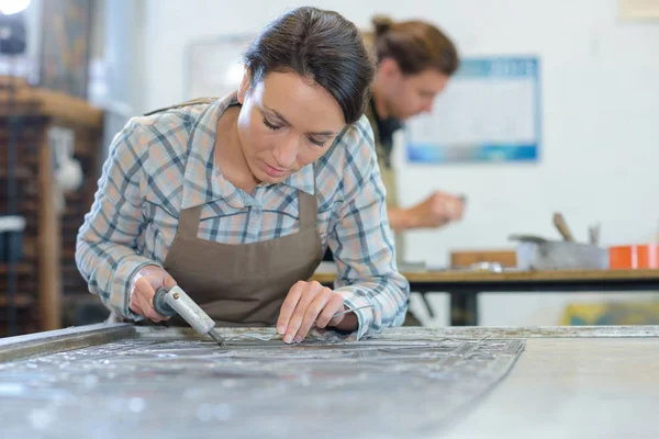 Making the glass panel — Stock Photo, Image