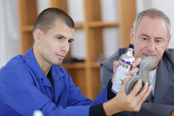 Učeň myšlenky a assembler — Stock fotografie