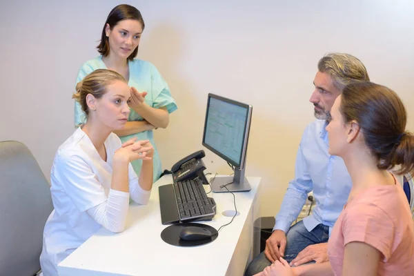 Moeilijk te begrijpen en office — Stockfoto