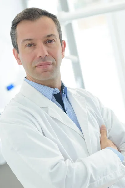 Confident general practitioner is ready to work — Stock Photo, Image