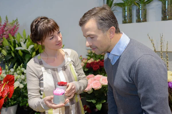 Geur van een bloem — Stockfoto