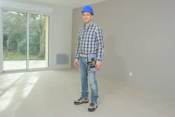 Builder happy to have finished the job — Stock Photo, Image