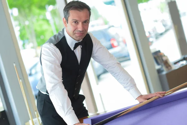 Retrato de jogador de snooker — Fotografia de Stock