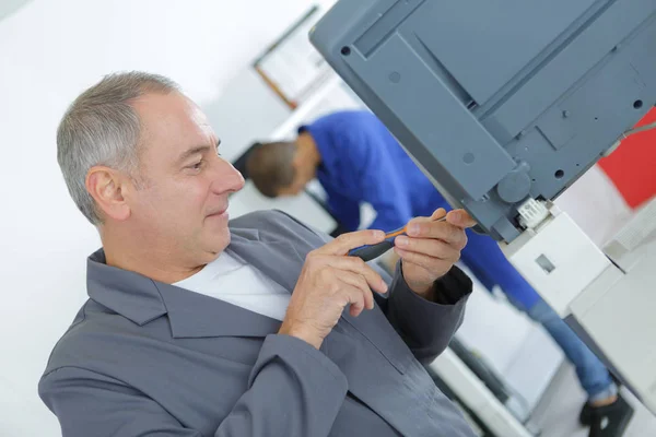 Wartung von Krankenhausgeräten — Stockfoto