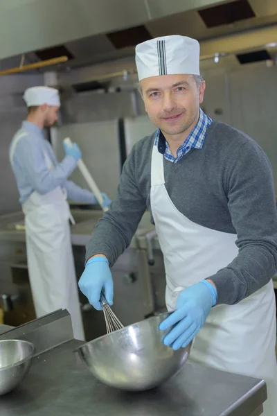 Canteen chef posing and work — Stock Photo, Image