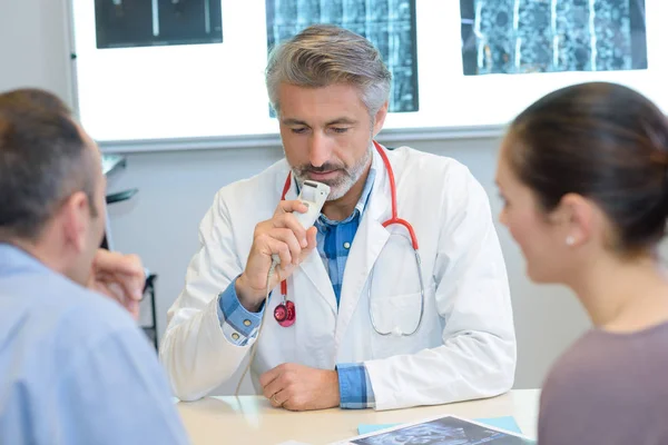 Registro de la observación de salud —  Fotos de Stock