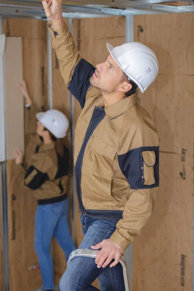Eletricista trabalhador manual de construção — Fotografia de Stock