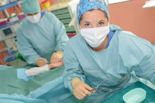 Dans la salle d'opération de l'hôpital — Photo