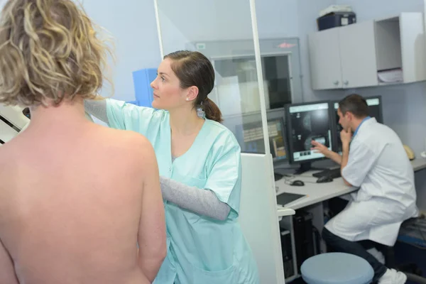 Mamogram v klinice — Stock fotografie