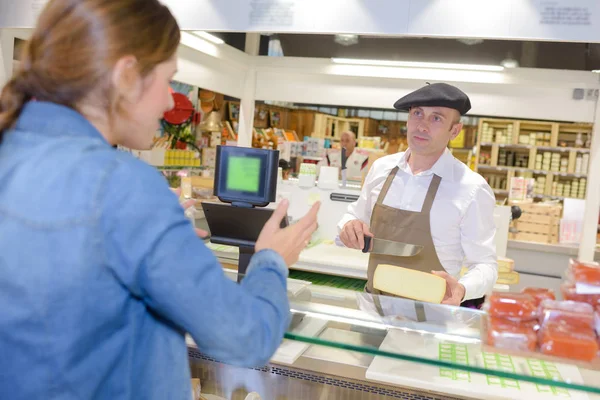 El vendedor de queso y el trabajo — Foto de Stock