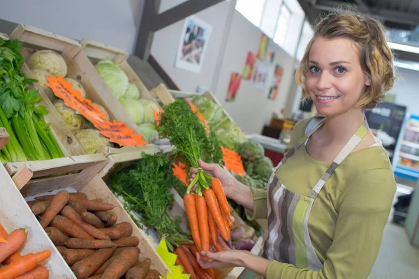 Vendita shopping cibo consumismo e persone concetto — Foto Stock