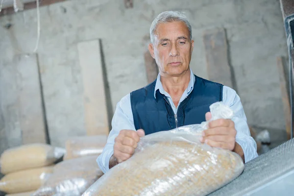 Organizar los alimentos y el trabajo — Foto de Stock