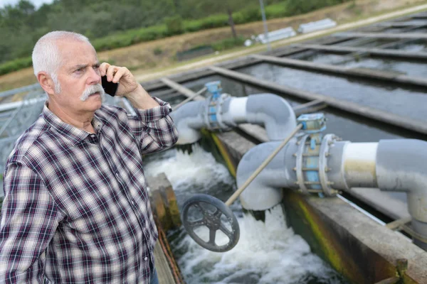 The irrigation system and call — Stock Photo, Image
