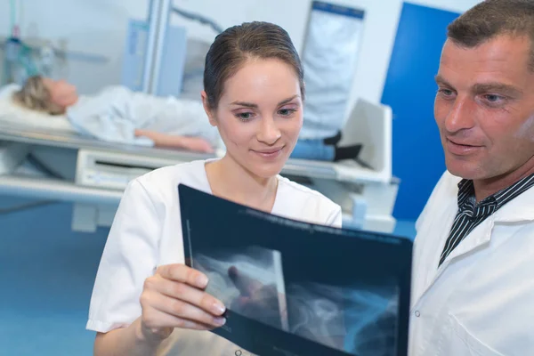 Conceito de medicina e radiologia em saúde — Fotografia de Stock