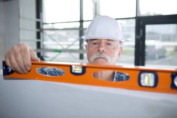 Zorg ervoor dat het is nauwkeurig — Stockfoto