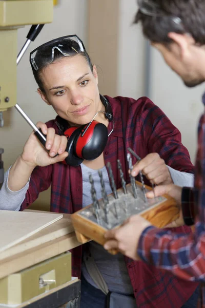 2 workers in furniture factory — Stock Photo, Image