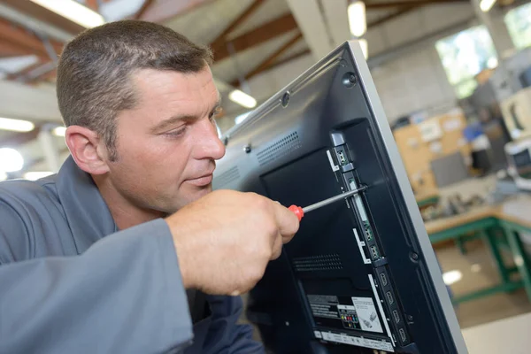 Verkrachting van een monitor computerscherm — Stockfoto