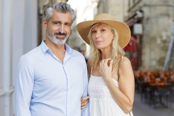 Close Couple Embracing Outdoors — Stock Photo, Image