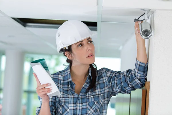 Técnica Feminina Laboratório — Fotografia de Stock