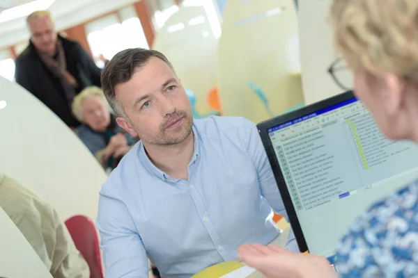 Arzt Und Patient Büro — Stockfoto