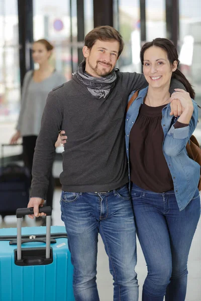 Couple Walking Out Airport Luggage Honeymoon — Stock Photo, Image