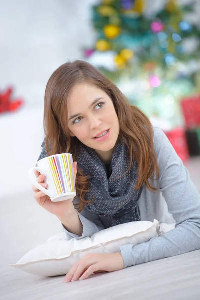 Kvinnan Dricka Kaffe Eller — Stockfoto