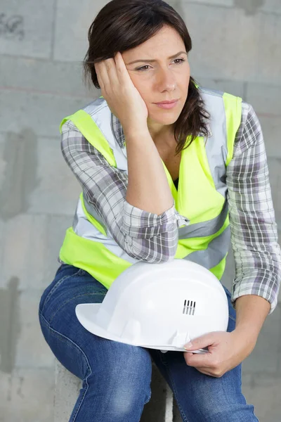 Construtor Menina Arquiteto Olhando Cansado — Fotografia de Stock