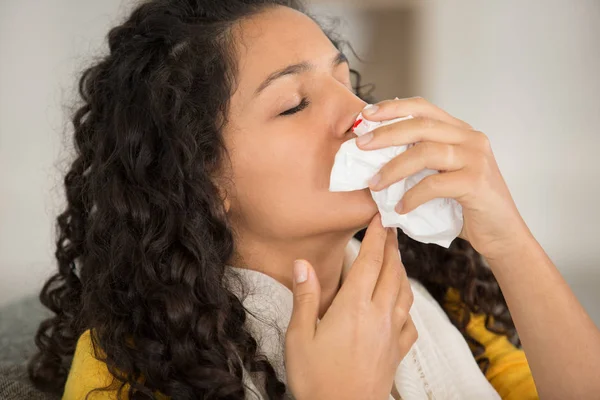 Young Woman Bleeding Her Nose — Stock Photo, Image