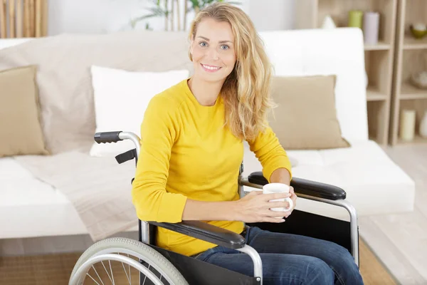 Mujer Discapacitada Silla Ruedas Casa — Foto de Stock