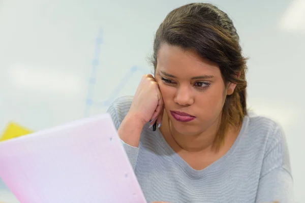 Pretty Female Student Larning Unpleasant News Her Exam Results — Stock Photo, Image