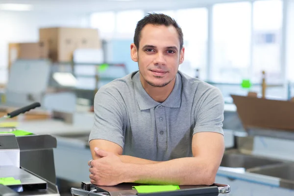 Portrait Warehouse Supervisor Looking Camera — Stock Photo, Image