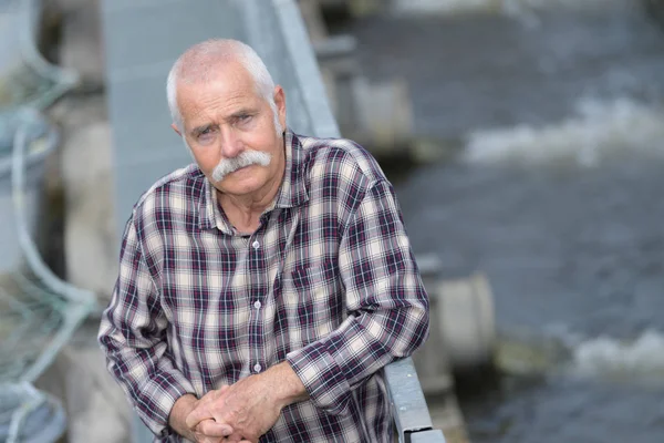 Portret Van Een Oudere Werknemer — Stockfoto