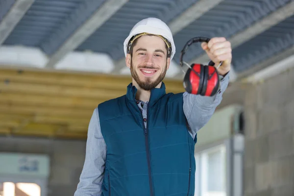 Lavoratore Che Mostra Protezione — Foto Stock