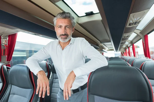 Porträtt Busschaufför — Stockfoto