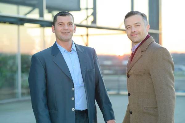 Male Journalist Interviewing Businessman Outdoors — Stock Photo, Image