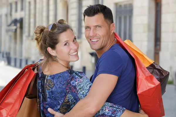 Paar Geht Einkaufen — Stockfoto