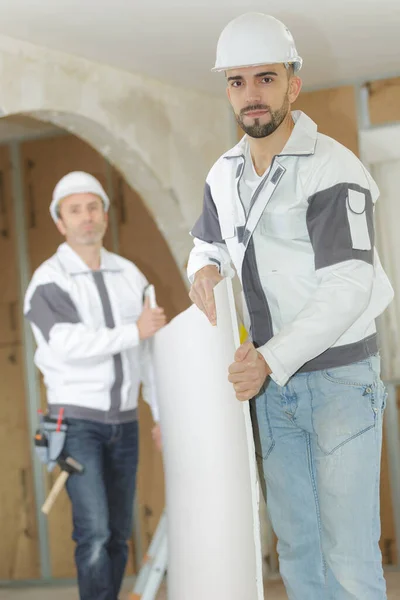 Costruttori Calcestruzzo Falegnami Sul Lavoro — Foto Stock