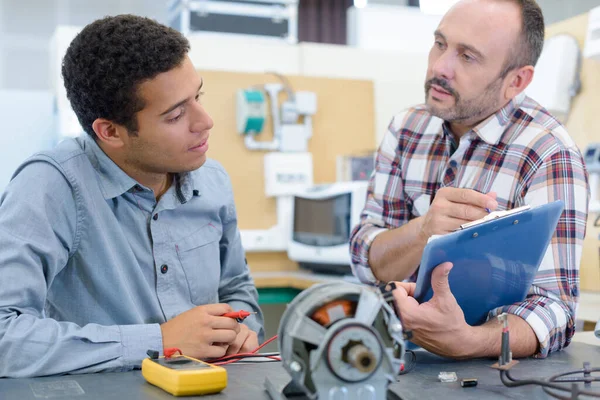 Technician Manager Maintaining Record Server Room — Stock Photo, Image